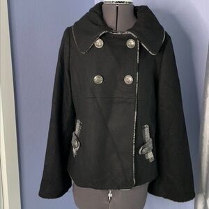 Steve Madden coat wool lined size Medium plaid trim large button collar career